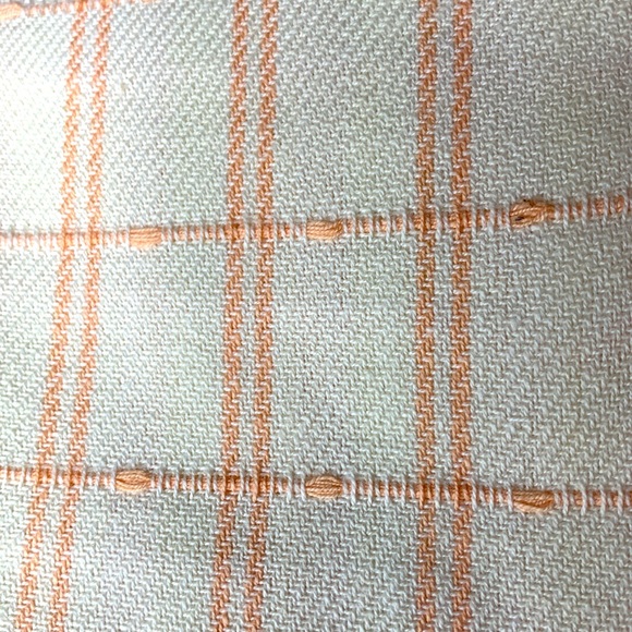 Modes of New York 1980’s peach and off white 60” x 84” 100% cotton tablecloth - Picture 4 of 7